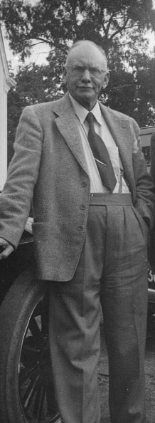 Bill Carroll wrote hymns 140 and 142.
William C. Carroll, born 1876 and died 1953.
He became a worker in 1903 and went to Australia early in 1913.
He was overseer and spend the last number of years in Australia. Carroll, Bill x4.jpg