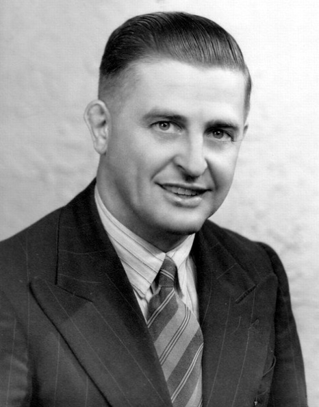 Clem Geue started in the work in South Australia in 1933,
and went to Sri Lanka in 1937.
He returned to Western Australia in 1964 where he
had the Oversight until he died in January 1980, aged 69.
His sister, Gladys, was also in the work.
Geue, Clem _.jpg