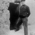 Irvine William at tomb 