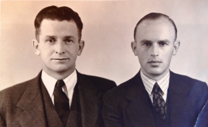 VanDenBerg and  Bakker