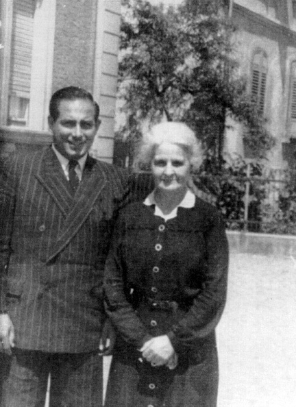 Anna Stuhr with Santo Gibilisco, one of the friends.
Taken in 1948 near Basle Switzerland.
Anna was a pioneer to Switzerland.
Stuhr, Anna with Santo Gibilisco, 1948.jpg