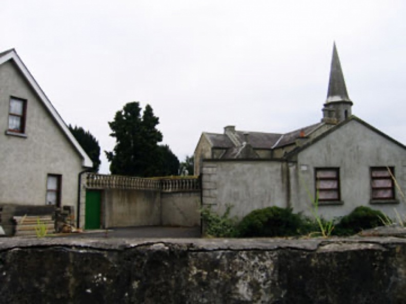 Before Ashmount was built, the Gill family lived in Strone's House, in Rathmolyon Village, Co. Meath, Ireland, which Garrett Gill bought in 1860.
Birthplace of Susan, Willie, Mary Ann, Garrett, Sarah & Harry Gill.
Photo taken Aug. 2004.
Strone's House - Rathmolyon Village, Co. Meath, Ireland 2 Big.jpg