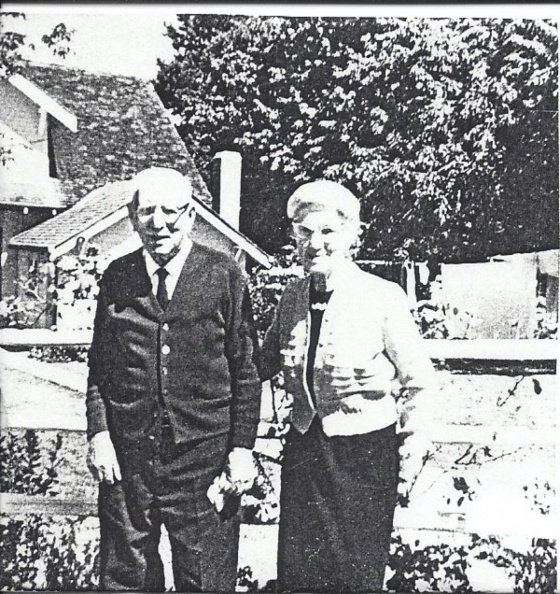 Joe and Grace Brown were workers when they married around 1926.
Joseph (Joe) Brown was born January 27, 1887 in Carnteel,
Tyrone, N. Ireland and died March 1978 in Oregon.
He labored 1906 to 1978, British Isles, Quebec, Italy,
New Brunswick, Ontario, Washington, Hawaii, Oregon.
Kathryn Grace (Prideaux) Brown was born June 15, 1884 in Victoria, Australia and died March 9, 1996 in Oregon.
She labored 1914 to 1976 in Victoria, Hawaii, Oregon
Brown, Joe & Grace Big copy Big.jpg