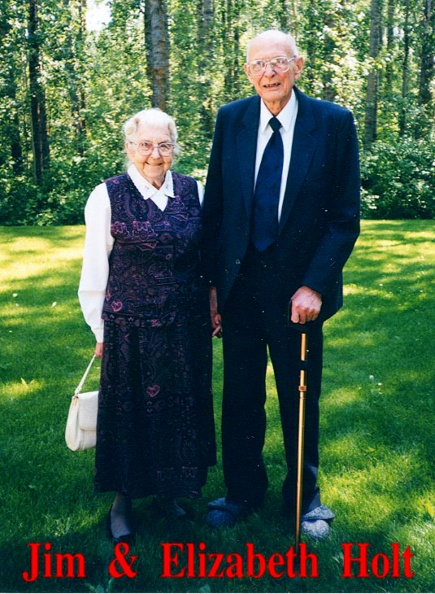 Elizabeth and Jim Holt from Evansburg, Alberta, Canada.
Jim was an Assistant Elder of Meeting.
This photo was taken on May 16,1999 right after they were
Excommunicated by Thelma Galbraith, working under the
oversight of Willis Propp.
Holt Elizabeth & Jim x4.jpg