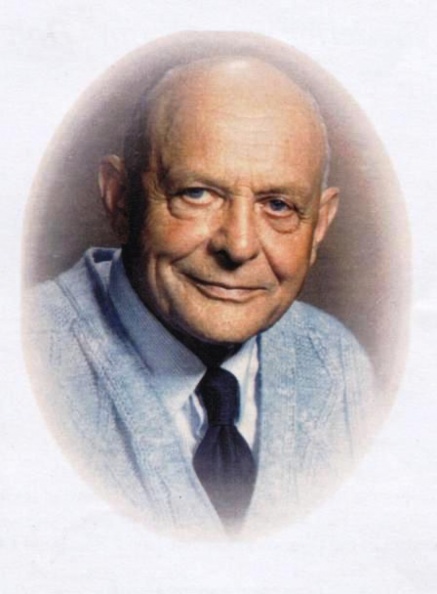 Jim Holt, Assistant Elder from Evansburg, Alberta,
Canada, was excommunicated in 1999 by Thelma Galbraith,
working under the oversight of Willis Propp.
(Jim was born June 13, 1913 - Died March 19, 2000)
Holt, Jim x4.jpg