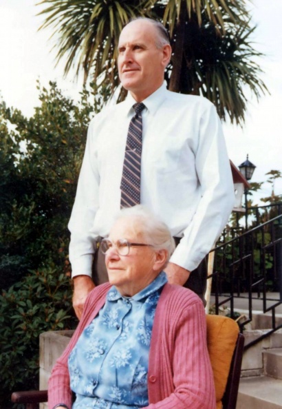 Blair, John and Mother, taken 1984.JPG