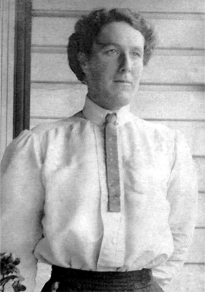 Walker, Queenie (Higgins) #1   x4 copy   x4.jpg