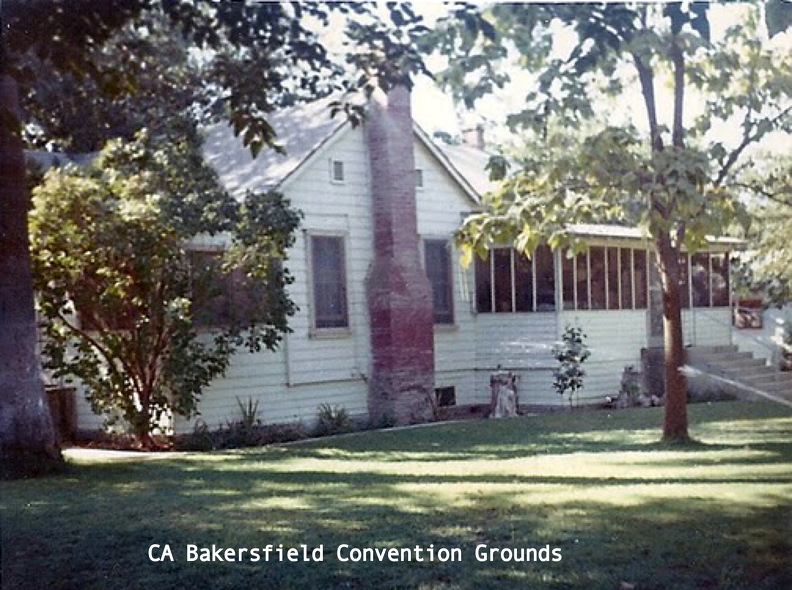CA Bakersfield Grounds